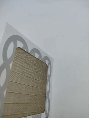 0.6mm 厚さのラミネートガラスメタルメッシュ 工業用