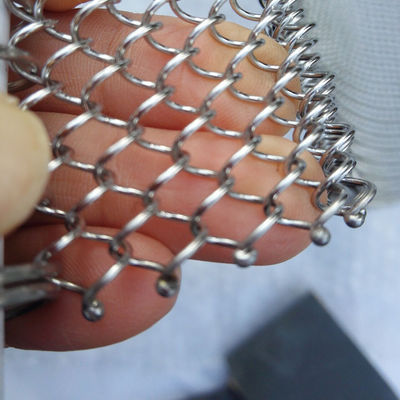 2.8kg/M2 304 ステンレス鋼 金属ローラーシャッター 建物の外壁装飾