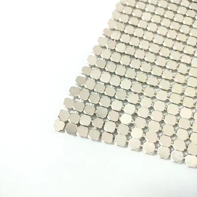 柔らかいアルミメタルセキンメッシュ メタリック布 チェーン メールカーテン布