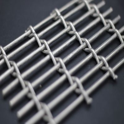 織り畳みピッチ 15mm シルバーゴールド黒色でカスタマイズ可能なワイヤーメッシュグリル