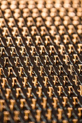 12x24mm チェーンサイズ アルミ チェーンカーテン 60% オープン エリアと 1.2mm ワイヤー直径 昆虫保護