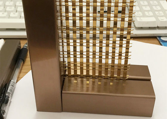OEMの金建築装飾的な編まれた金網のステンレス鋼X-Y 1513G