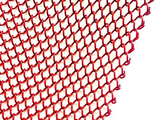 赤い1mm Diaの金属のコイルの飾り布のステンレス鋼の網のカーテン2.4kg/M2