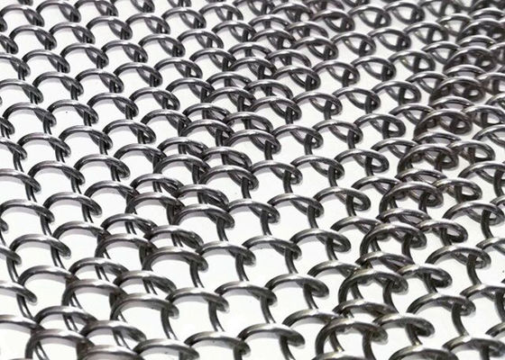 OEMのステンレス鋼の金属のコイルの飾り布によって編まれる金網のシャワー・カーテン