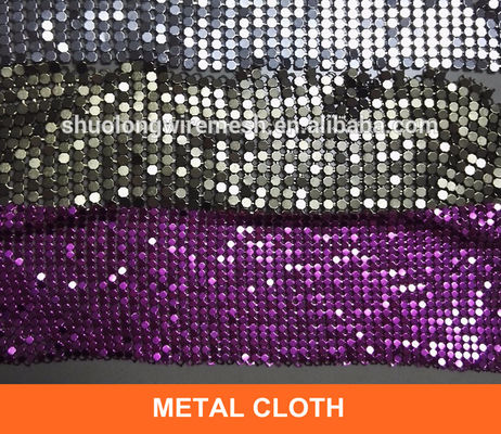 4mmのDiaによって編まれるアルミニウム金属のスパンコールの生地のAntiwear装飾の仕切りのクラッディング