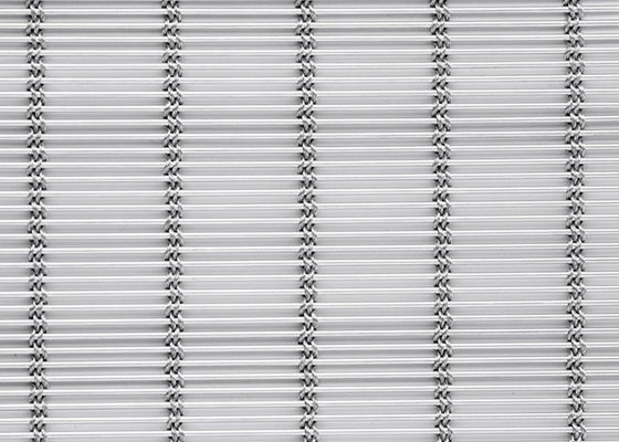 6m x 120mのステンレス鋼の建築網のカーテンの自然な色によって編まれるMetalFabricの正面