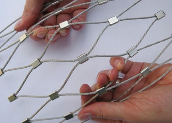 Ferruled 60mの手によって編まれる網304のステンレス鋼自然な色